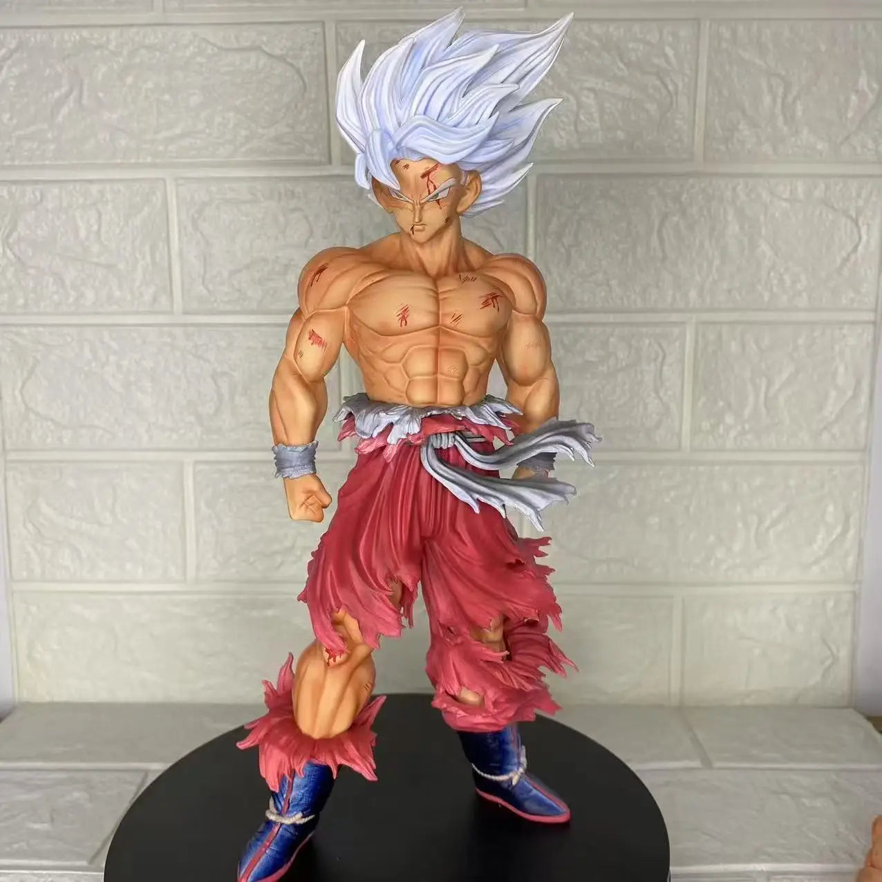 Dragon Ball Z Super Saiyan Goku Resin Statue | Premium Collectible Figure with LED Base & Swappable Heads 20cm