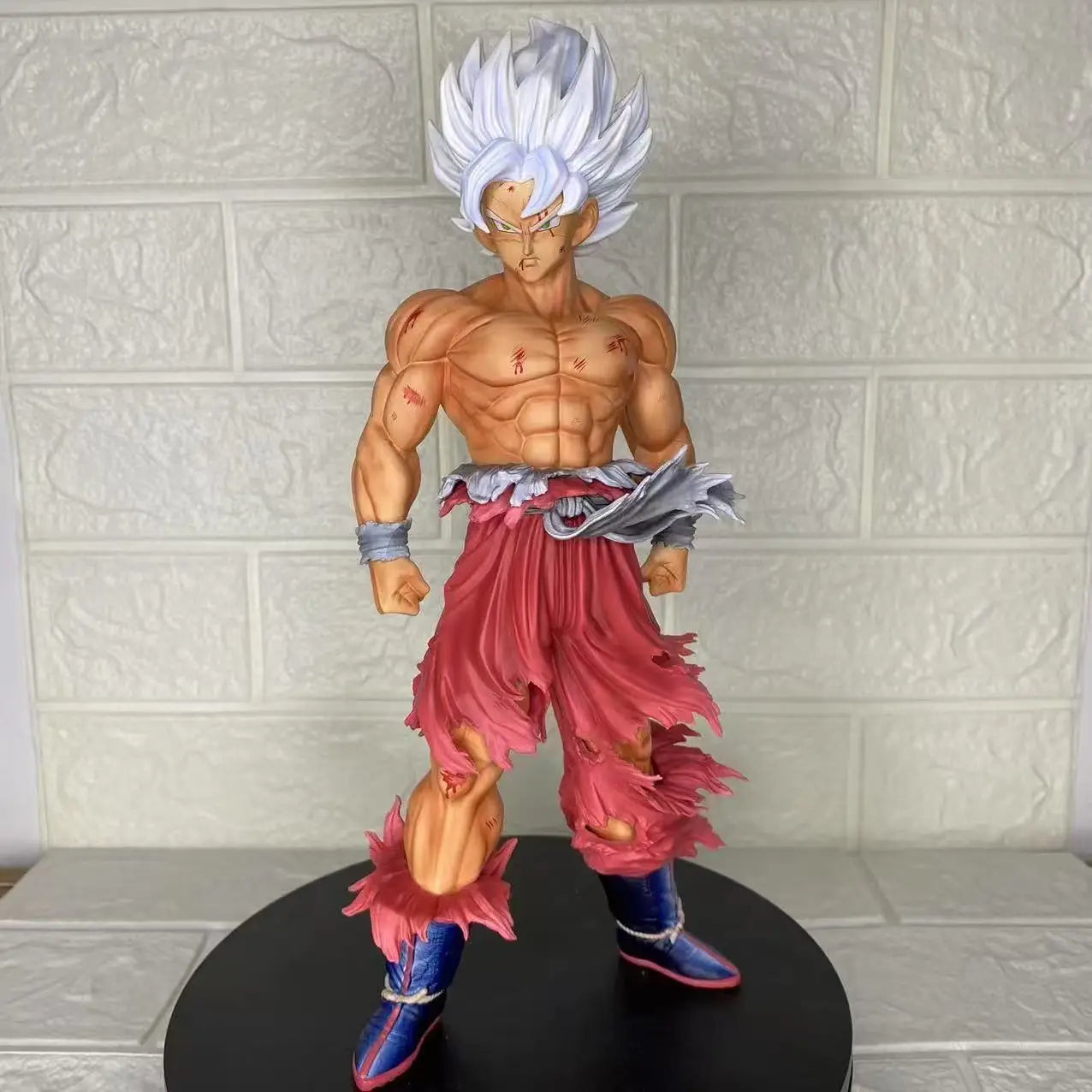 Dragon Ball Z Super Saiyan Goku Resin Statue | Premium Collectible Figure with LED Base & Swappable Heads 20cm