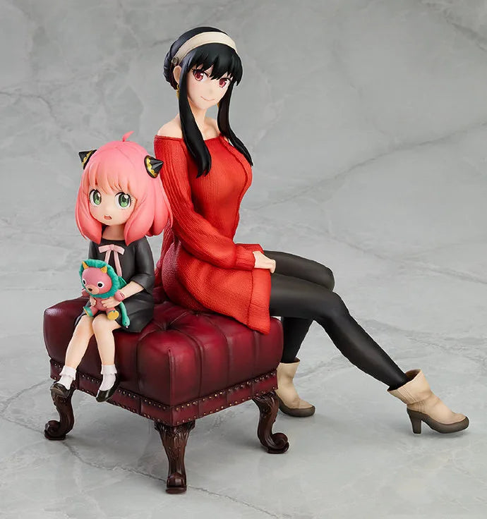 Spy x Family Yor & Anya Forger Figure – Anime Collectible Statue – Desk Decor & Fan Gift