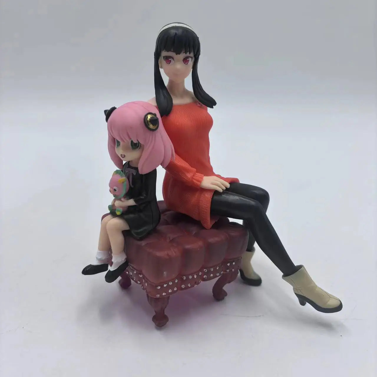 Spy x Family Yor & Anya Forger Figure – Anime Collectible Statue – Desk Decor & Fan Gift