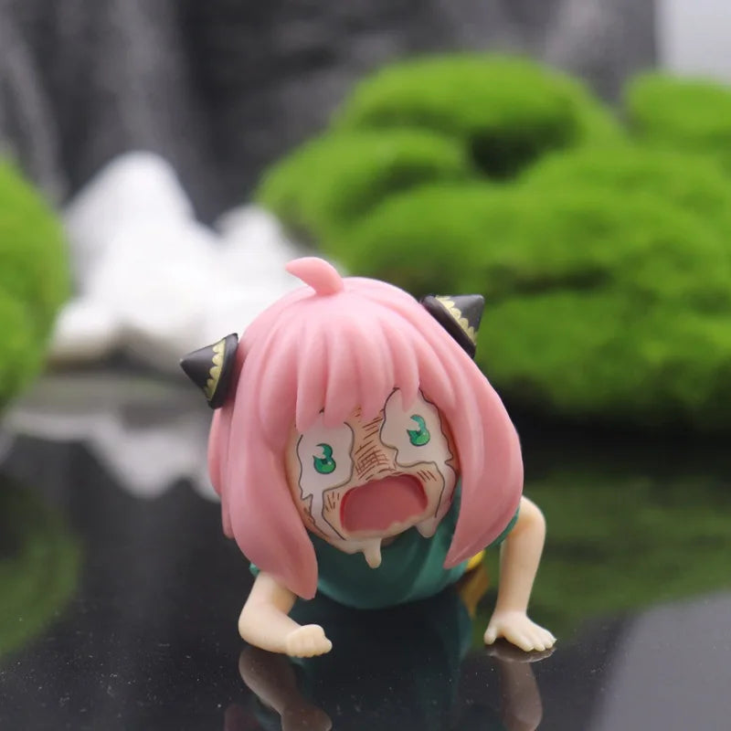 SPY x FAMILY Anya Forger Crying Meme Figure - Hilarious Anime Collectible PVC Statue 5cm