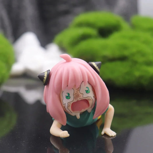 SPY x FAMILY Anya Forger Crying Meme Figure - Hilarious Anime Collectible PVC Statue 5cm